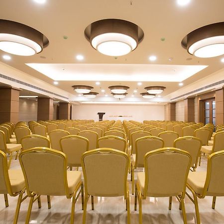 Kiscol Grands Hotel Coimbatore Zewnętrze zdjęcie