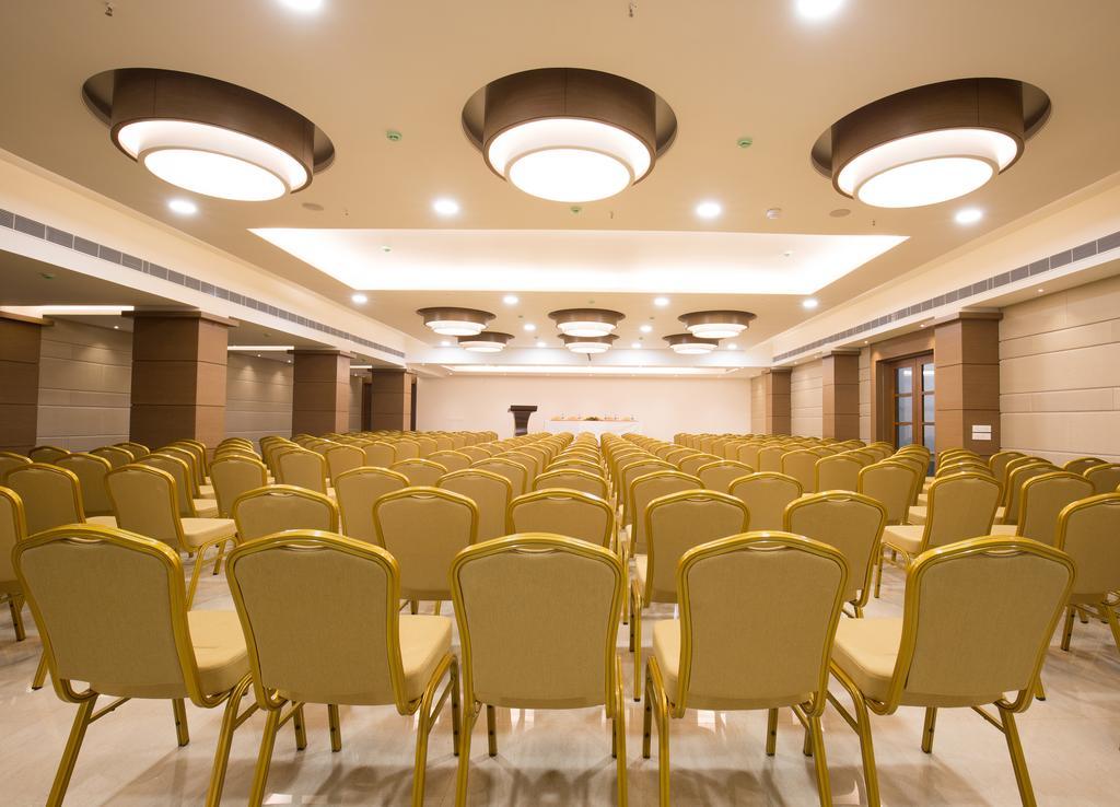 Kiscol Grands Hotel Coimbatore Zewnętrze zdjęcie