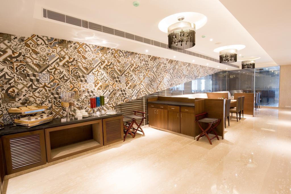 Kiscol Grands Hotel Coimbatore Zewnętrze zdjęcie