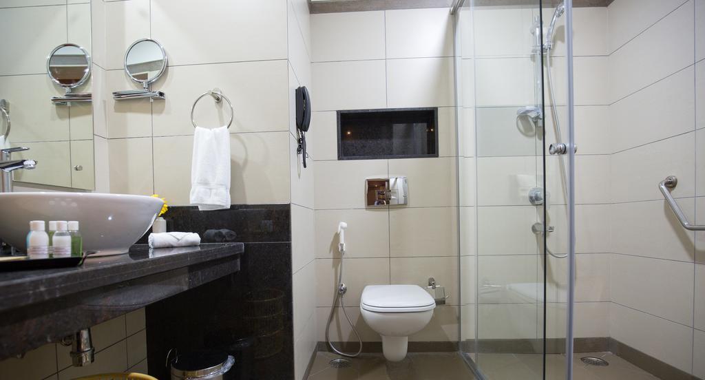 Kiscol Grands Hotel Coimbatore Zewnętrze zdjęcie