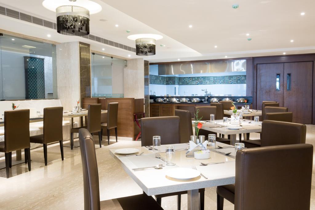 Kiscol Grands Hotel Coimbatore Zewnętrze zdjęcie