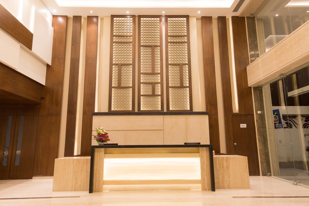 Kiscol Grands Hotel Coimbatore Zewnętrze zdjęcie
