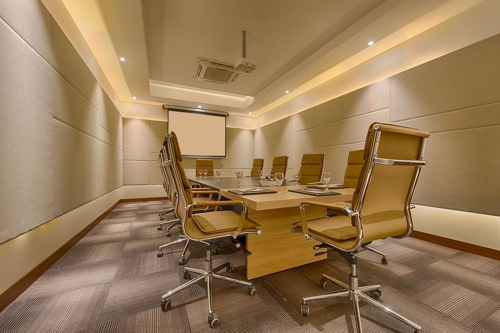 Kiscol Grands Hotel Coimbatore Zewnętrze zdjęcie