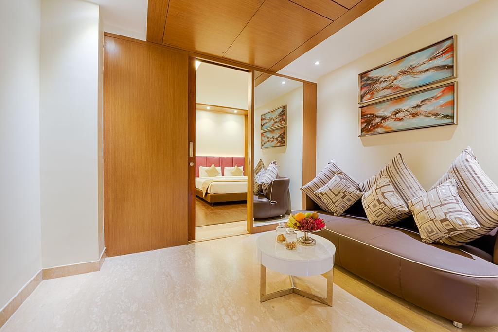 Kiscol Grands Hotel Coimbatore Zewnętrze zdjęcie