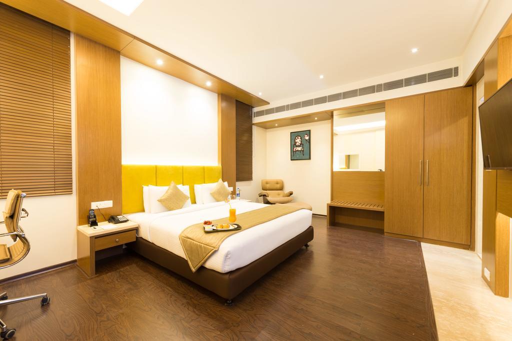 Kiscol Grands Hotel Coimbatore Zewnętrze zdjęcie