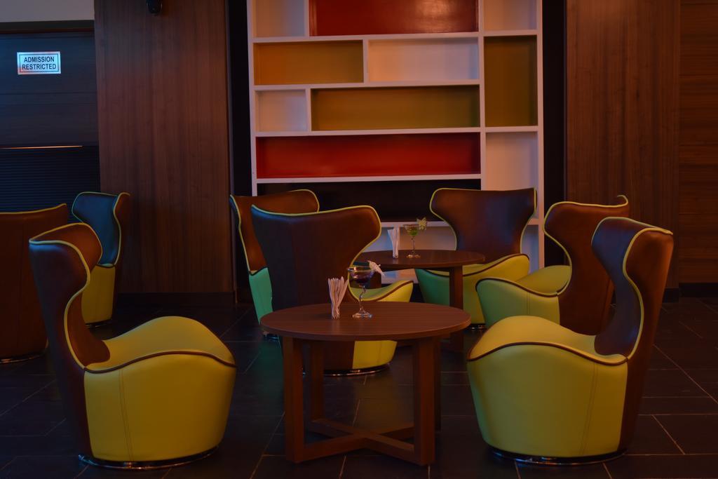 Kiscol Grands Hotel Coimbatore Zewnętrze zdjęcie